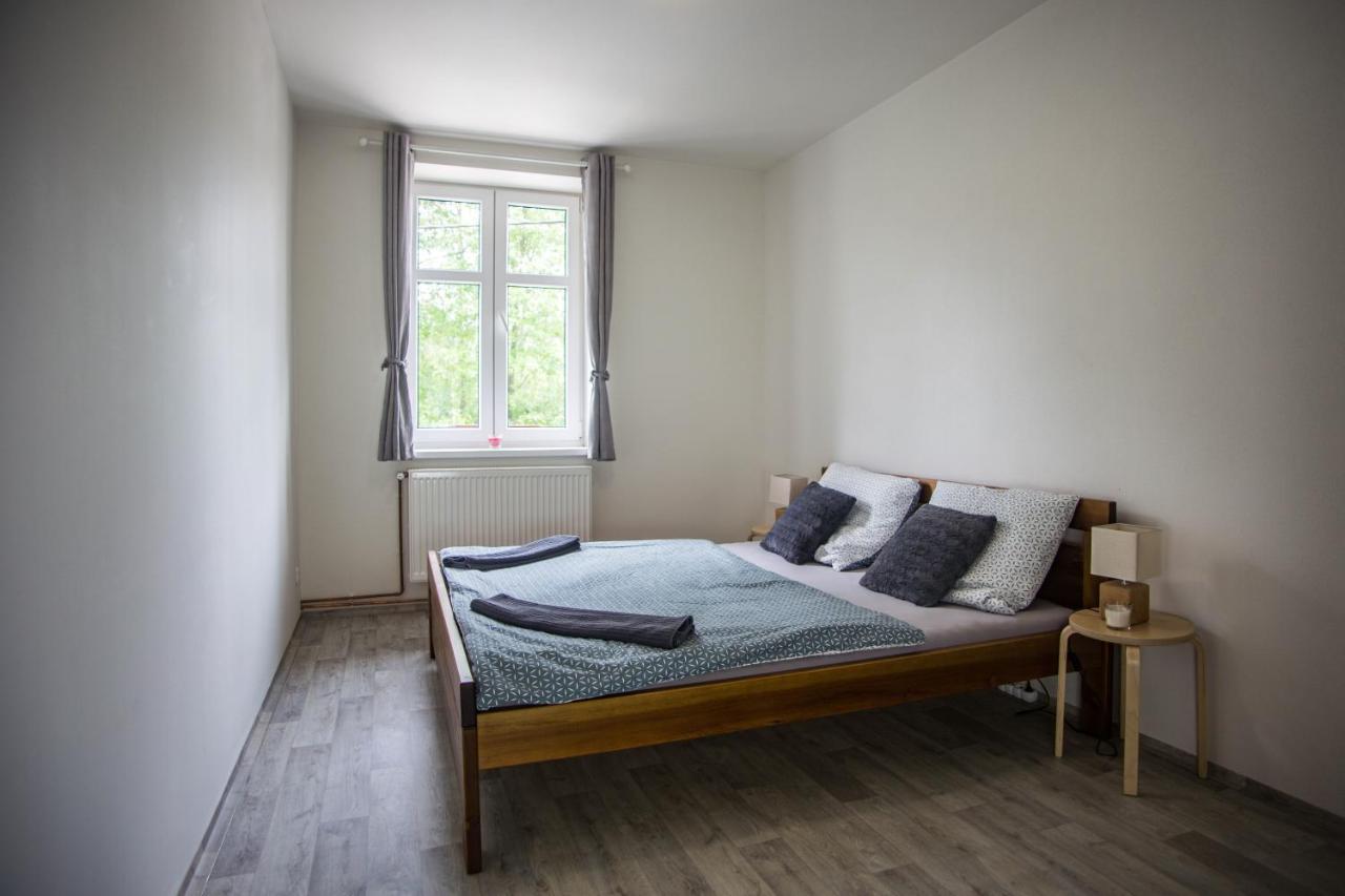 Apartmany Ve Mlejne Cachrov ภายนอก รูปภาพ